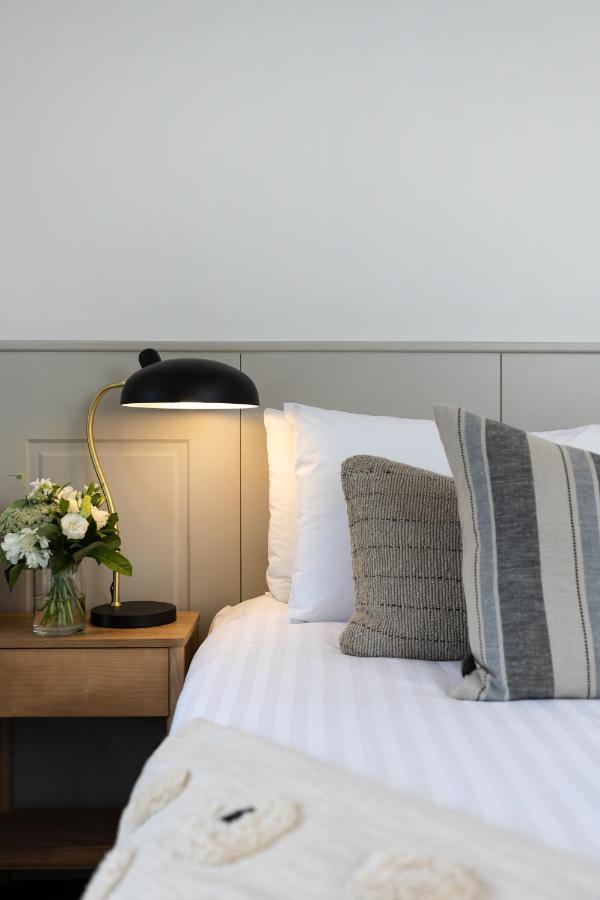 Clare Country Club Hotell Eksteriør bilde