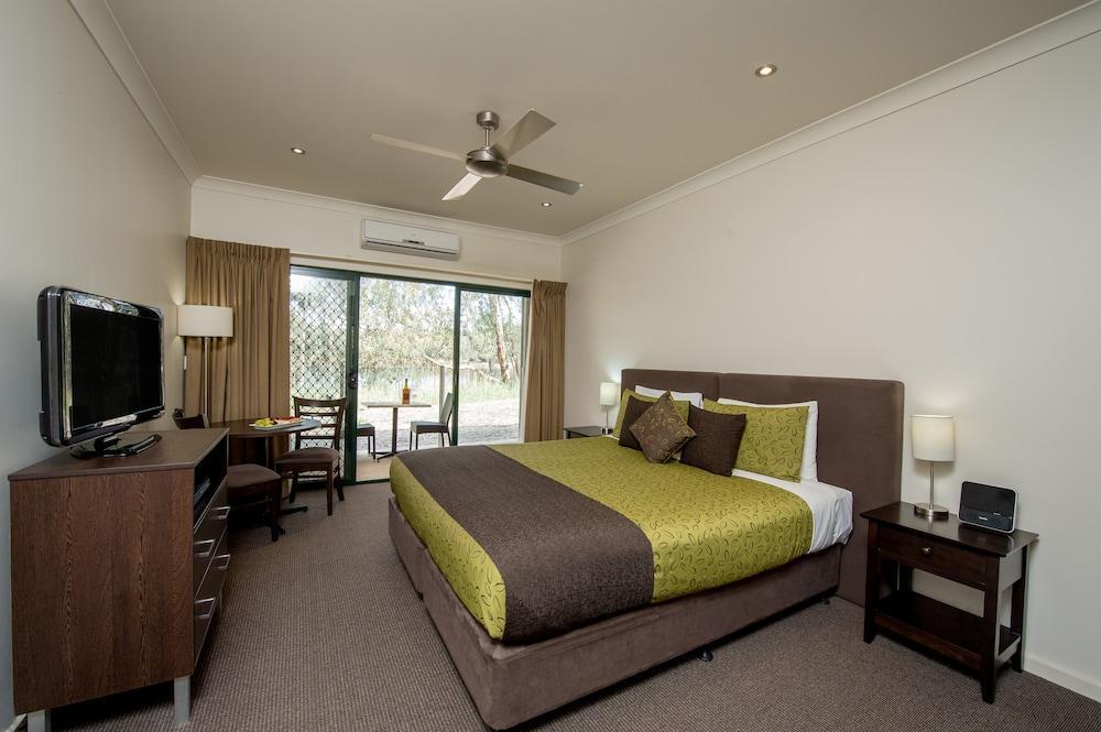 Clare Country Club Hotell Eksteriør bilde