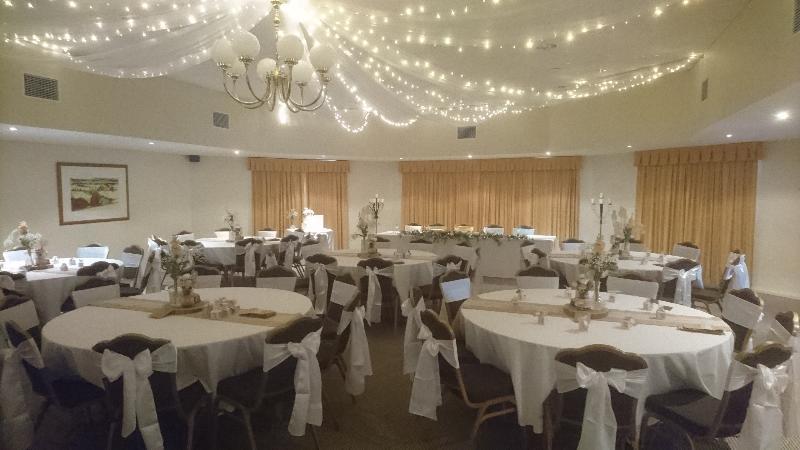 Clare Country Club Hotell Eksteriør bilde